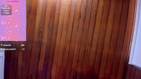 Snapshot of sherydan_love chatting on February 3, 2:13 pm mia online show from February 3, 2:13 pm