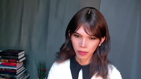 Lana But you can spell it backwards online show from May 8, 10:26 pm
