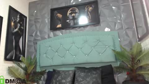 Snapshot of sheyla__ebony chatting on October 28, 9:17 pm sheyla__ebony online show from October 28, 9:17 pm