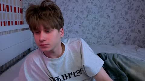 Nenedent online show from March 29, 9:15 pm