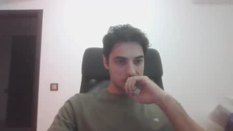Snapshot of shiiroo26 chatting on September 28, 12:38 am Shiiroo26 online show from September 28, 12:38 am