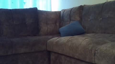 Snapshot of shiksmson chatting on February 12, 9:37 am shiksmson online show from February 12, 9:37 am