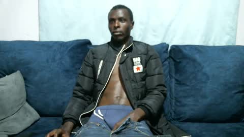 Snapshot of shikwekwe chatting on January 25, 10:18 pm Collorewamadeals online show from January 25, 10:18 pm