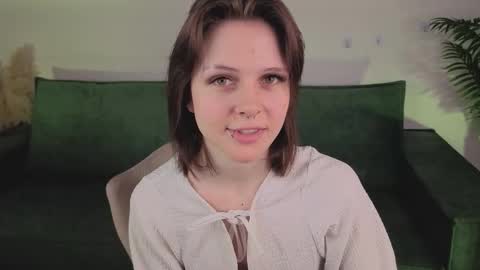 Vivi online show from March 2, 1:18 pm