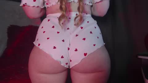 shinoa hiirag online show from February 14, 8:26 pm