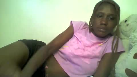 Snapshot of shipeta2 chatting on April 23, 12:29 pm detiefmagdalina2026 online show from April 23, 12:29 pm