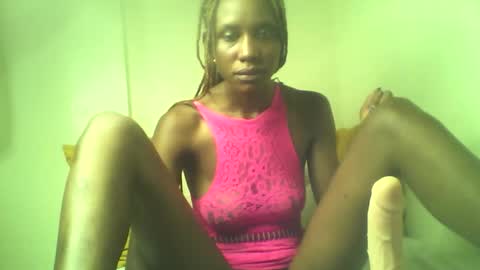 Snapshot of shipeta2 chatting on May 4, 2:18 am detiefmagdalina2026 online show from May 4, 2:18 am