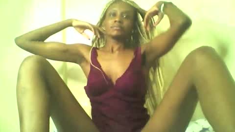 Snapshot of shipeta2 chatting on June 1, 12:23 am detiefmagdalina2026 online show from June 1, 12:23 am