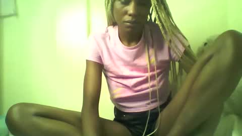 Snapshot of shipeta2 chatting on June 3, 3:53 am detiefmagdalina2026 online show from June 3, 3:53 am