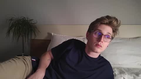 Matthew online show from December 5, 3:20 pm