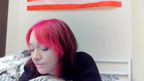 Luna online show from February 17, 8:04 pm