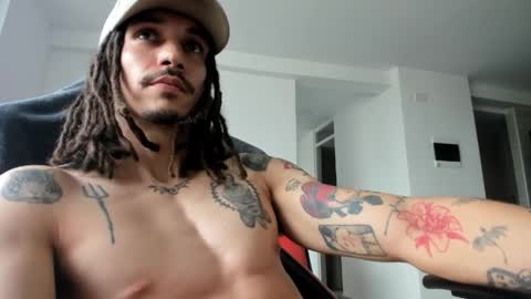 Snapshot of shiryu_ak chatting on April 7, 6:41 pm -- online show from April 7, 6:41 pm