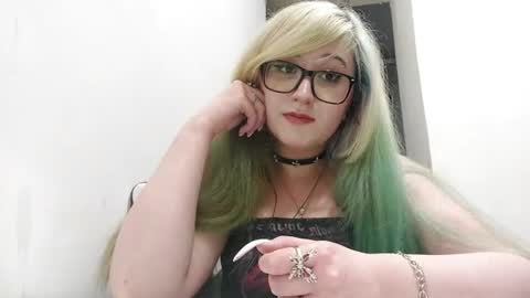 Snapshot of shondrapisani chatting on June 14, 11:29 pm shondrapisani online show from June 14, 11:29 pm