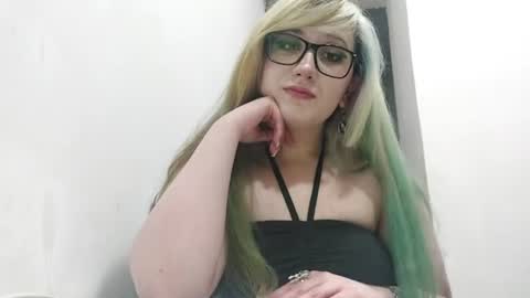 shondrapisani online show from June 15, 11:29 pm