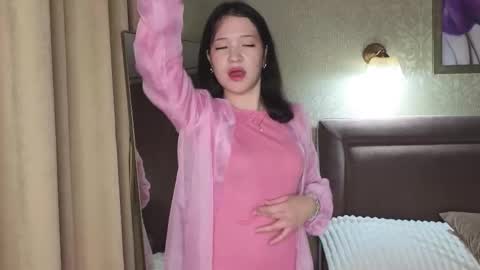 Snapshot of shondrasitto chatting on November 4, 5:23 pm Lana online show from November 4, 5:23 pm