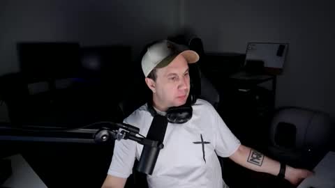 shooshua online show from April 5, 3:53 pm