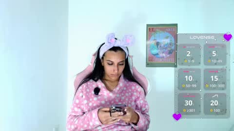 Snapshot of shopiaa_m chatting on June 2, 1:29 am Sophia ONLYFANS online show from June 2, 1:29 am