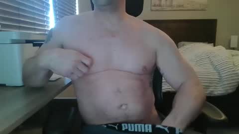 Snapshot of shorterhair99 chatting on April 13, 3:28 pm shorterhair99 online show from April 13, 3:28 pm