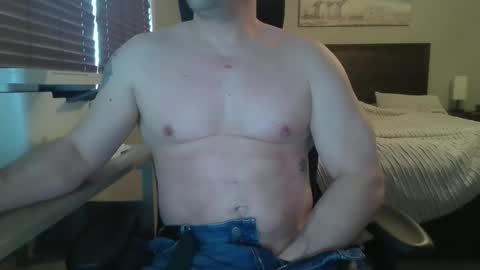 Snapshot of shorterhair99698298 chatting on February 23, 3:53 pm shorterhair99698298 online show from February 23, 3:53 pm