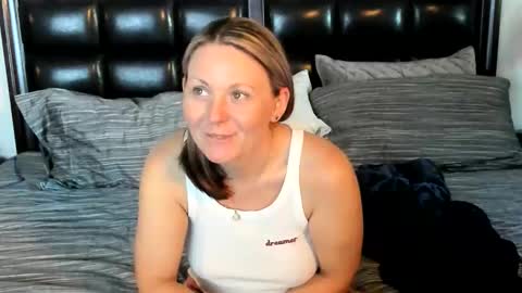 shortstuff79 online show from November 16, 7:30 pm