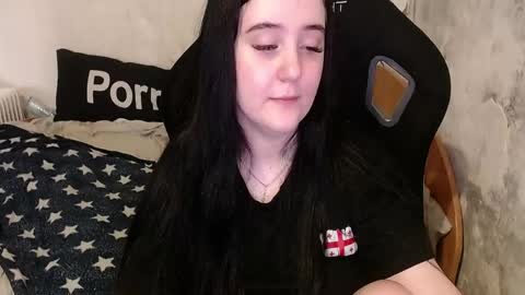 Snapshot of show_for_you chatting on April 22, 12:50 pm show_for_you online show from April 22, 12:50 pm