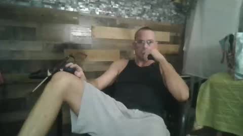 Snapshot of showingoff40 chatting on October 6, 7:50 am Red4040 online show from October 6, 7:50 am