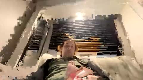 Snapshot of shred4dayz420 chatting on May 3, 8:31 am shred4dayz420 online show from May 3, 8:31 am