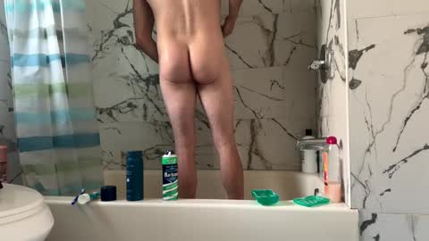 Snapshot of shreddylong chatting on September 11, 11:21 am shreddylong online show from September 11, 11:21 am