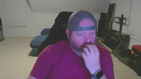 Snapshot of shughes740 chatting on March 2, 4:28 am shughes740 online show from March 2, 4:28 am