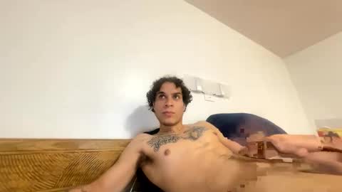 Snapshot of shurthingxx chatting on January 23, 9:39 am shurthingxx online show from January 23, 9:39 am