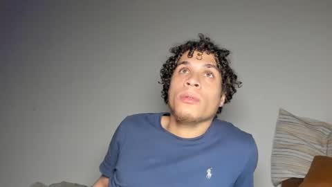 Snapshot of shurthingxx chatting on February 8, 12:17 pm shurthingxx online show from February 8, 12:17 pm