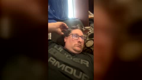 shweatyballs28 online show from March 29, 5:13 pm