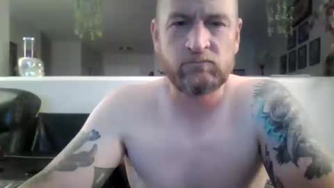 Snapshot of shwmeyours chatting on October 13, 1:00 pm shwmeyours online show from October 13, 1:00 pm