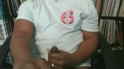 SHY333 online show from February 12, 6:03 pm