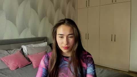 Snapshot of shy_bambiii chatting on May 29, 5:27 am Mika online show from May 29, 5:27 am