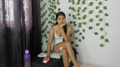Canela online show from May 17, 1:29 pm