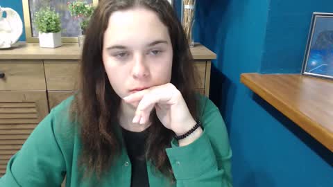 Snapshot of shy_lil chatting on September 19, 11:22 am shy_lil online show from September 19, 11:22 am