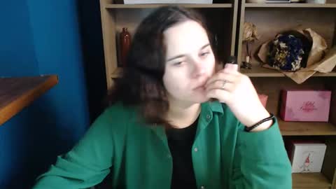 Snapshot of shy_lil chatting on October 16, 8:04 am shy_lil online show from October 16, 8:04 am