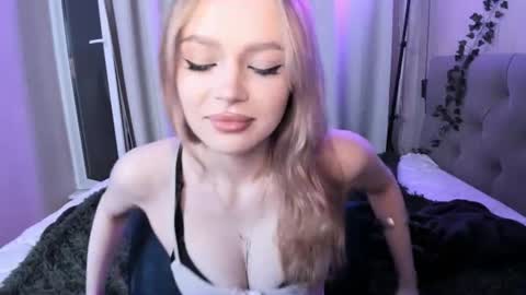 Snapshot of shy_meowmegan chatting on June 13, 11:57 pm Megan 3 online show from June 13, 11:57 pm