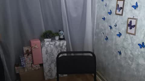 shy_sabrina_ online show from January 16, 10:21 am