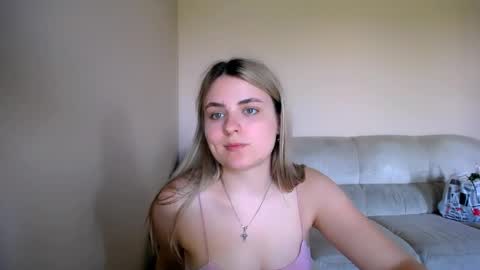 Snapshot of shy_sabrina_ chatting on May 22, 11:16 am shy_sabrina_ online show from May 22, 11:16 am