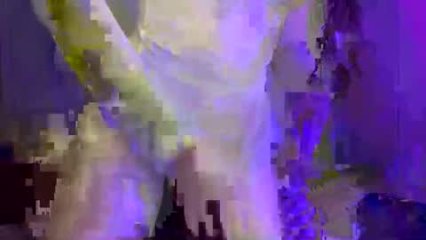 Snapshot of shygirl2005 chatting on October 10, 1:26 am ShyGirl2005 online show from October 10, 1:26 am