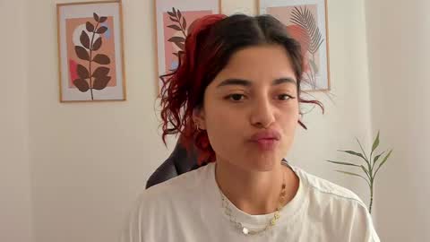 Snapshot of shylittlebunny chatting on February 25, 7:25 pm shylittlebunny online show from February 25, 7:25 pm