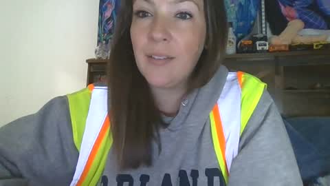 Snapshot of shymilf535 chatting on June 23, 2:20 am RBXs Princess online show from June 23, 2:20 am