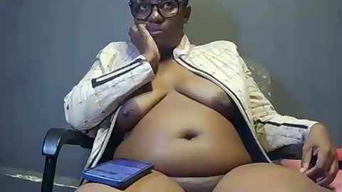 shymilfxx online show from March 17, 6:55 pm