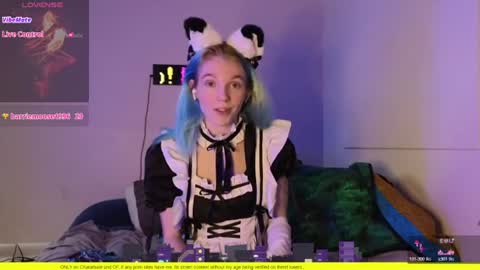 Snapshot of shyohiogirl chatting on June 24, 9:25 pm Hippie online show from June 24, 9:25 pm