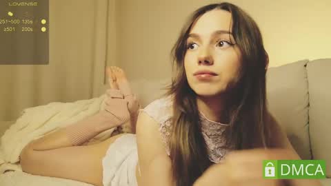 Mary online show from April 17, 7:39 pm