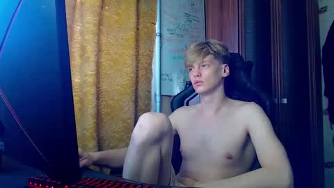 Tom and Betty online show from March 17, 5:11 am