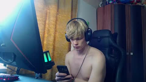 Tom and Betty online show from April 9, 6:19 am