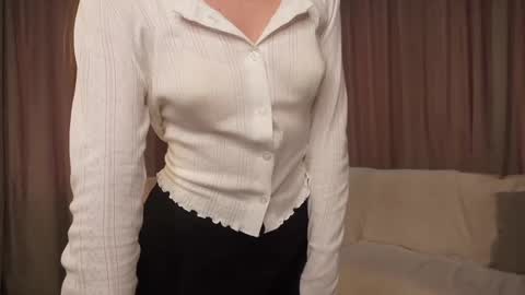 Snapshot of shytany chatting on April 24, 1:02 pm Tanya online show from April 24, 1:02 pm